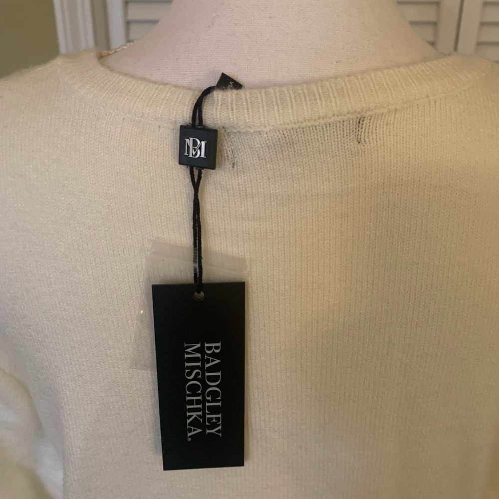 Badgley Mischka Embellished Cream Cardigan with Ruffle Trim Size XL NWT - Picture 4 of 14